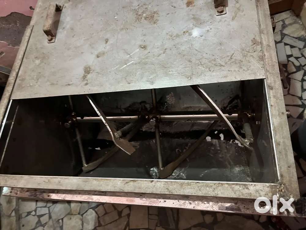 Blanding machine 60 kg ss302 1hp moter crompto  less uses
