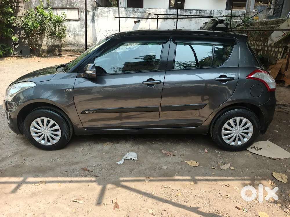 Maruti Suzuki Swift 2017 Diesel 102000 Km Driven