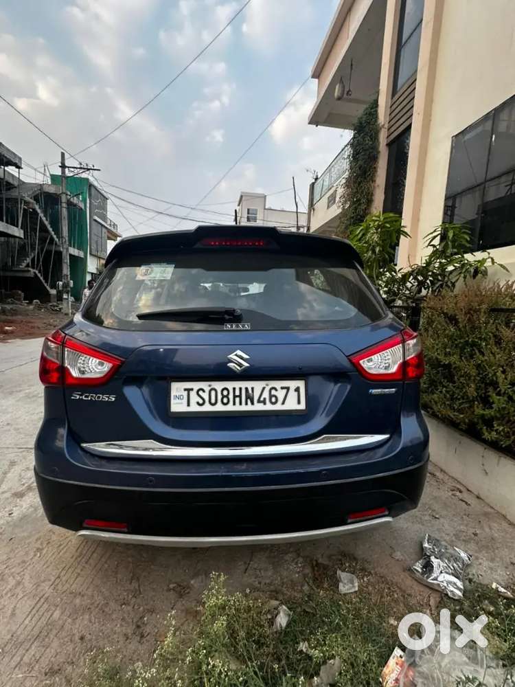 Maruti Suzuki S-cross 1.5 Smart Hybrid Zeta 2021