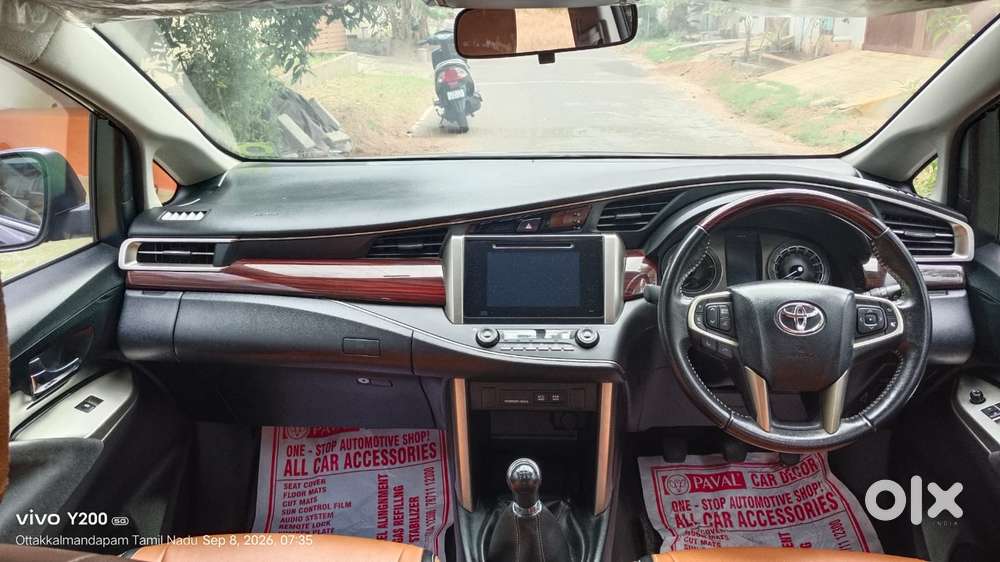 Toyota Innova Crysta 2.4 V, 2017, Diesel