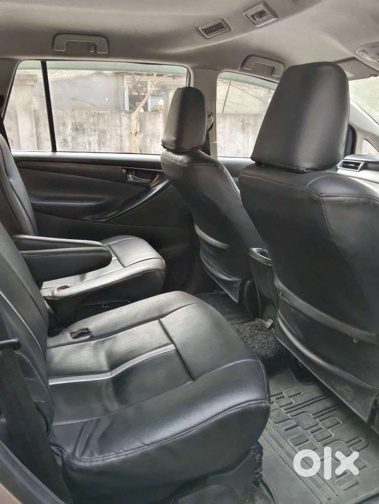 Toyota Innova Crysta 2.4 G Mt, 2017, Diesel