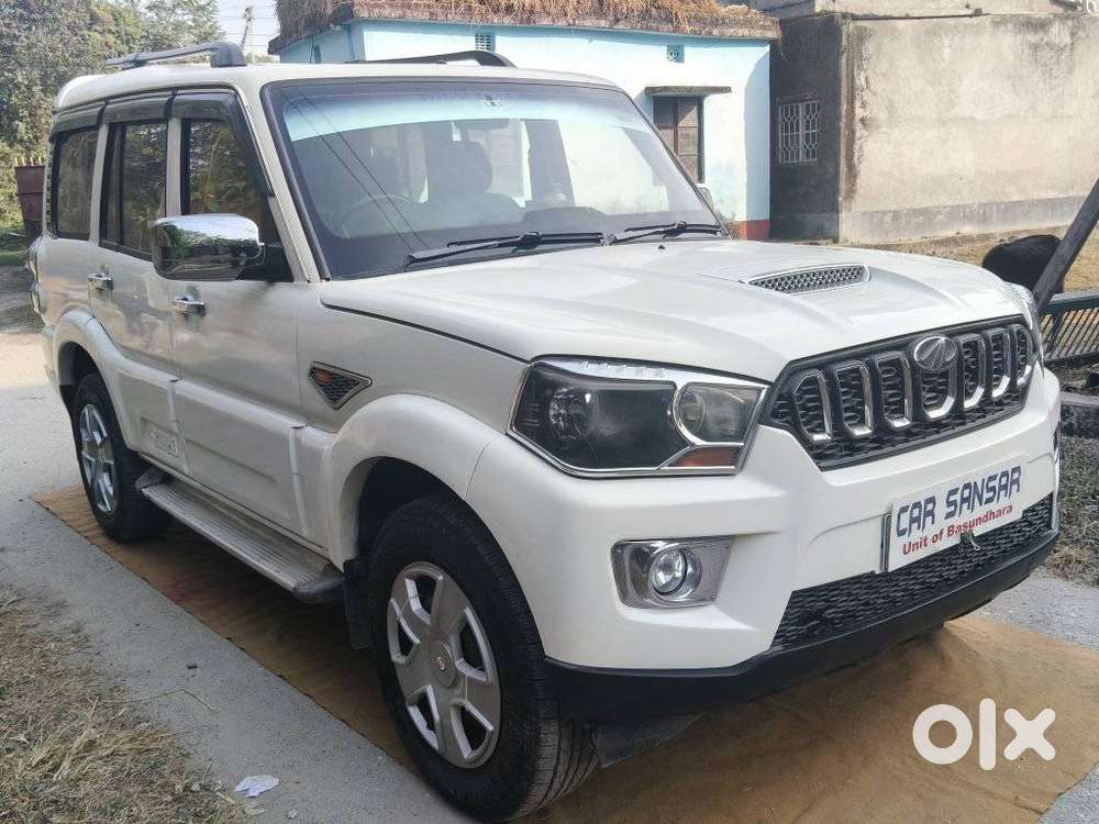 Mahindra Scorpio S4, 2016, Diesel
