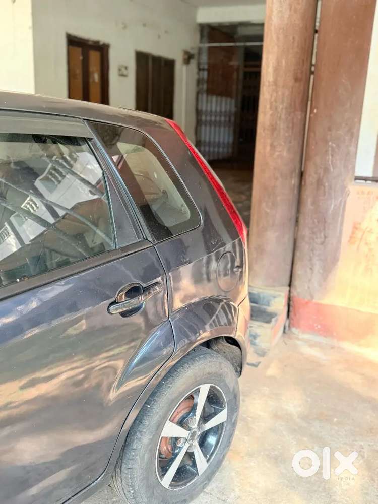 Ford Figo 2010 Diesel Well Maintained All New Tyres Ac Good Condetion