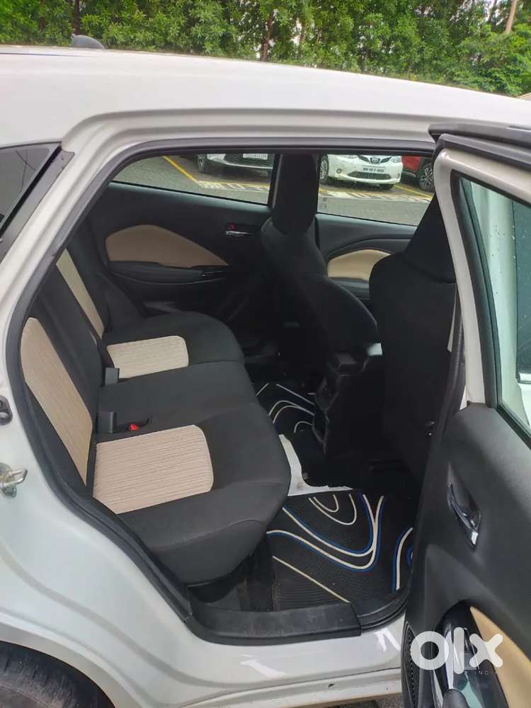 Toyota Glanza 1.2 V, 2025, Petrol