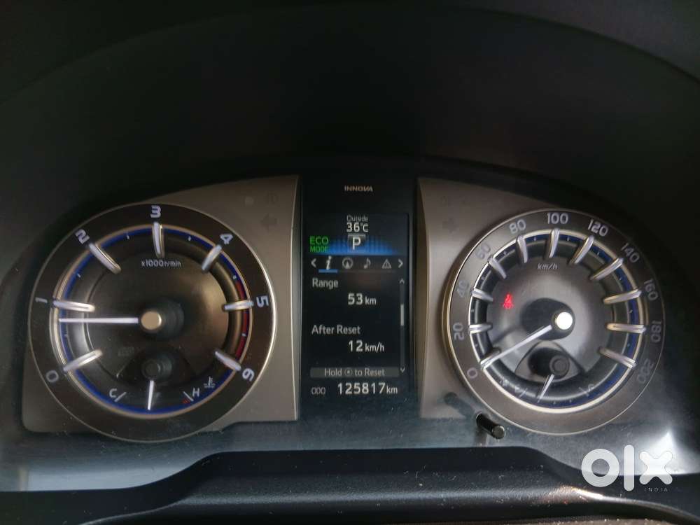 Toyota Innova Crysta 2.8 Z, 2016, Diesel