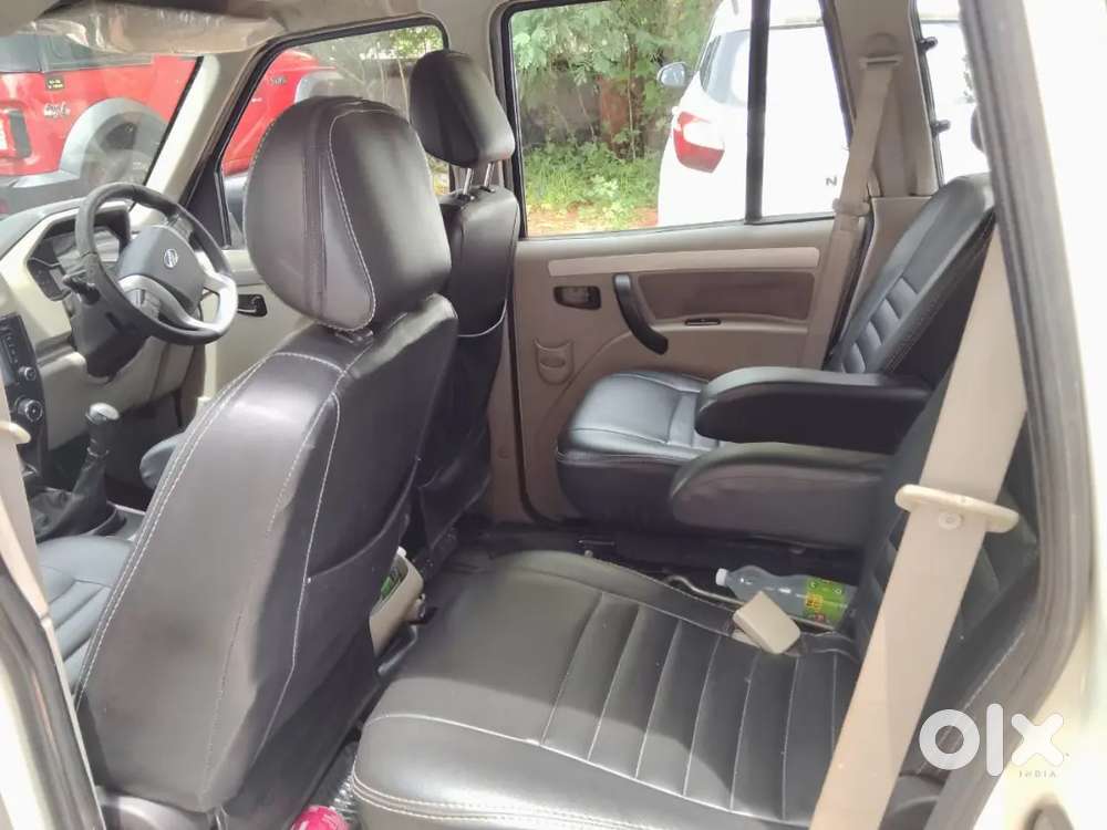 Mahindra Scorpio S10 Diesel 2016