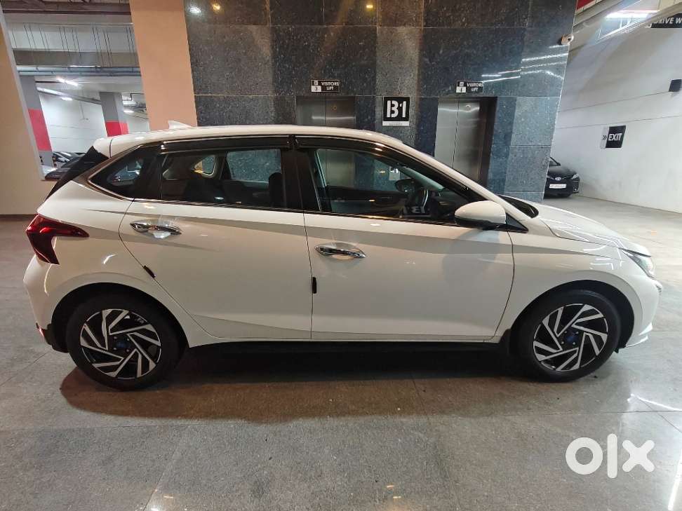 Hyundai New I20 1.2 Asta (o) Mt, 2024, Petrol