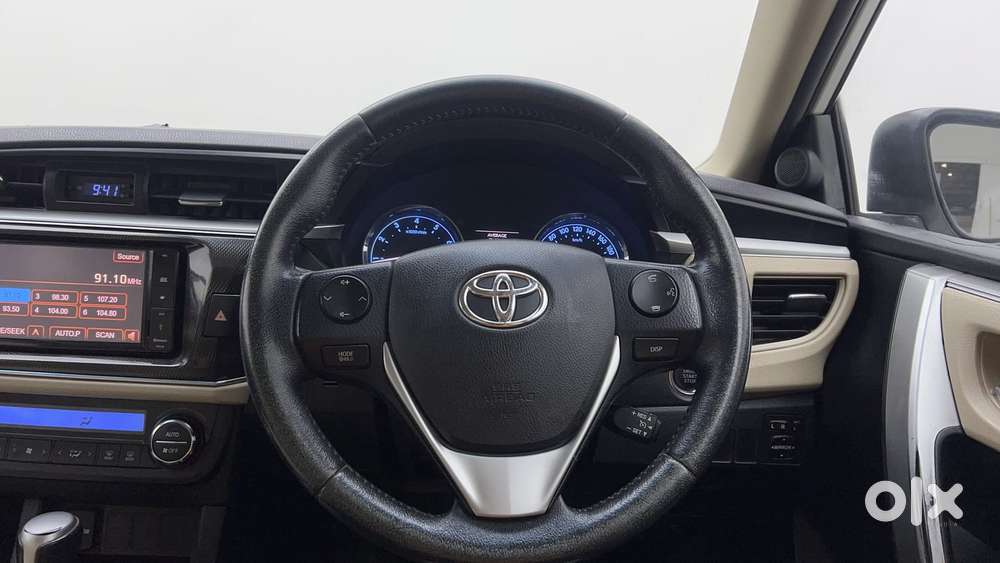 Toyota Corolla Altis 2013-2017 Vl At, 2016, Petrol