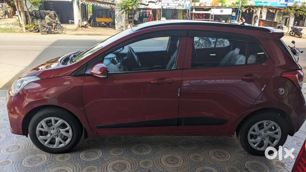 Hyundai Grand I10 Nios Sportz 1.2 At, 2019, Petrol