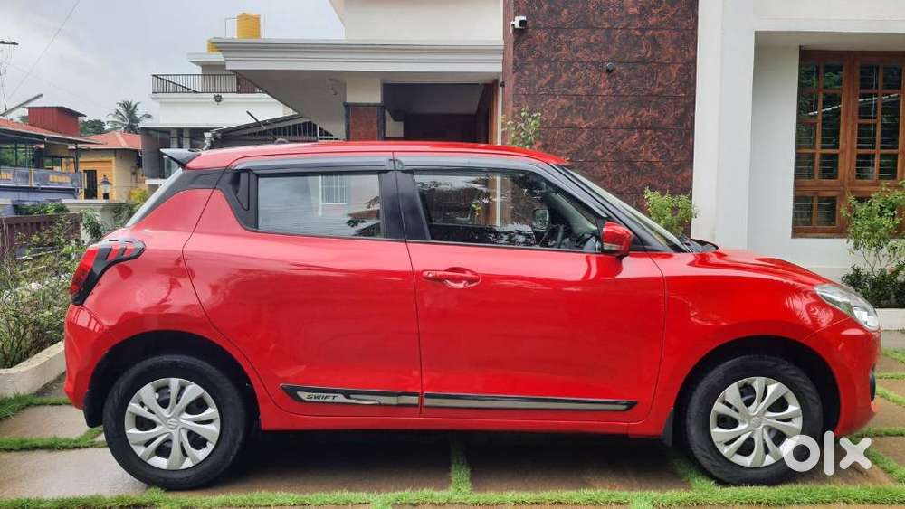 Maruti Suzuki Swift Vvt Vxi, 2021, Petrol