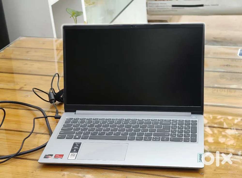 Lenovo IdeaPad Slim 1