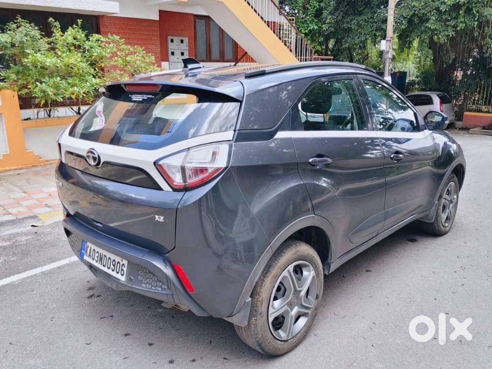 Tata Nexon 1.2 Revotron Xz Plus Dual Tone, 2018, Petrol