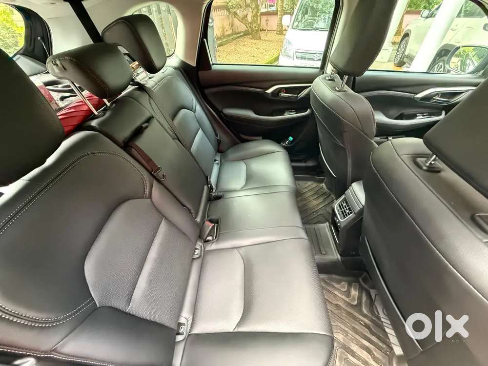 Toyota Urban Cruiser 2025 Drive At