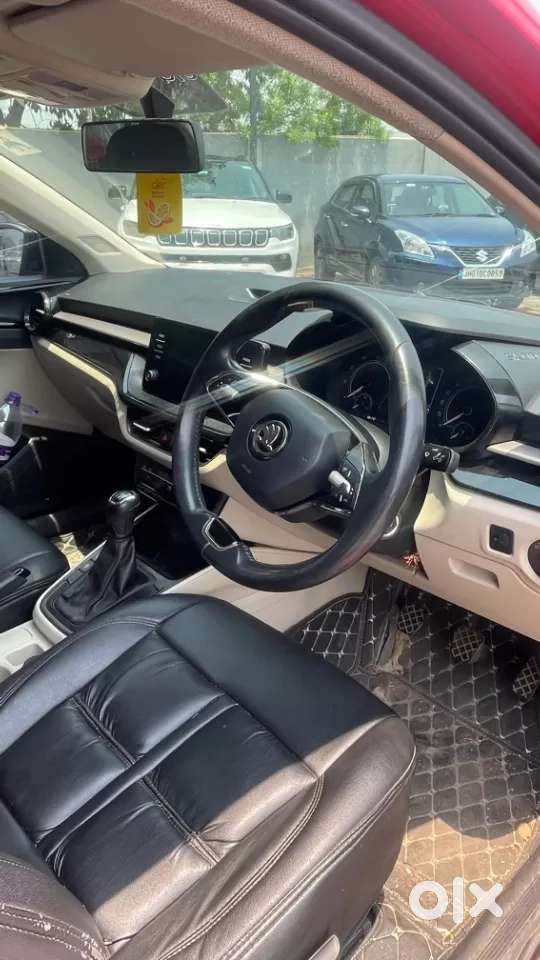 Skoda Slavia Ambition 1.0l Tsi Mt, 2023, Petrol