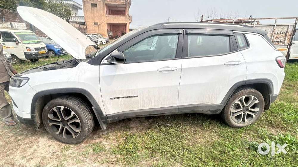 Flash Sale-jeep Compass Ltd(o) Diesel 4x4 At 68000km  ,uk07 Number