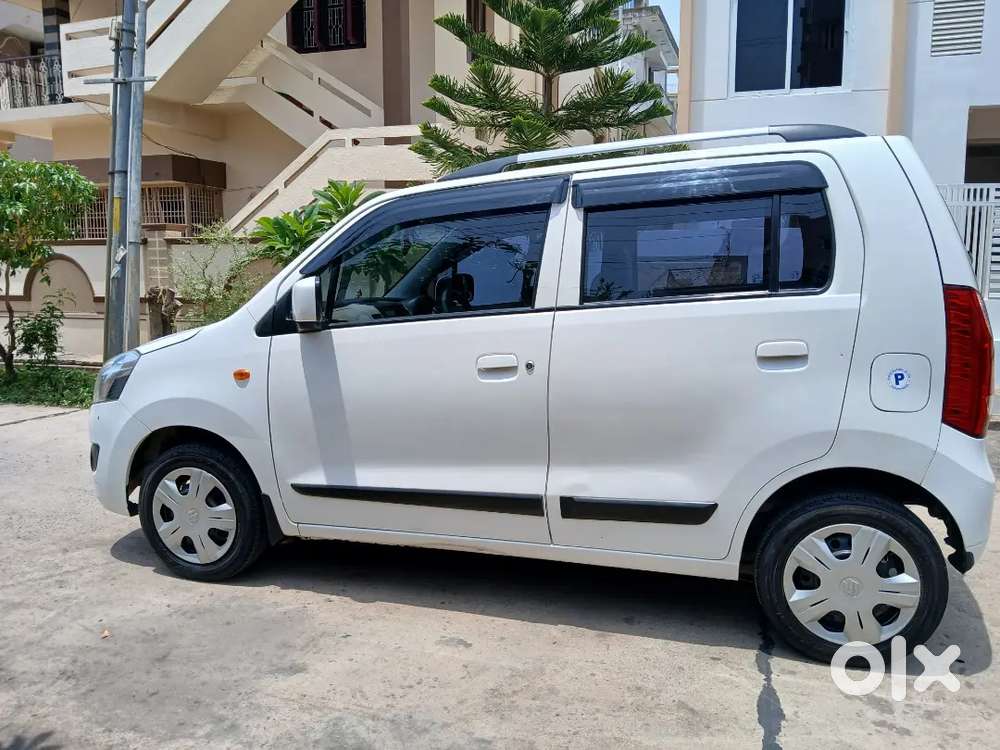 Maruti Suzuki Wagon R 1.0 2017 Petrol Well Maintained
