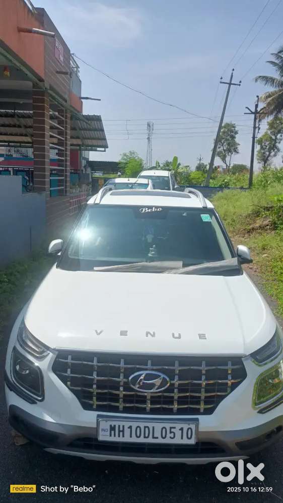 Hyundai Venue 2020 Diesel 121210 Km Driven