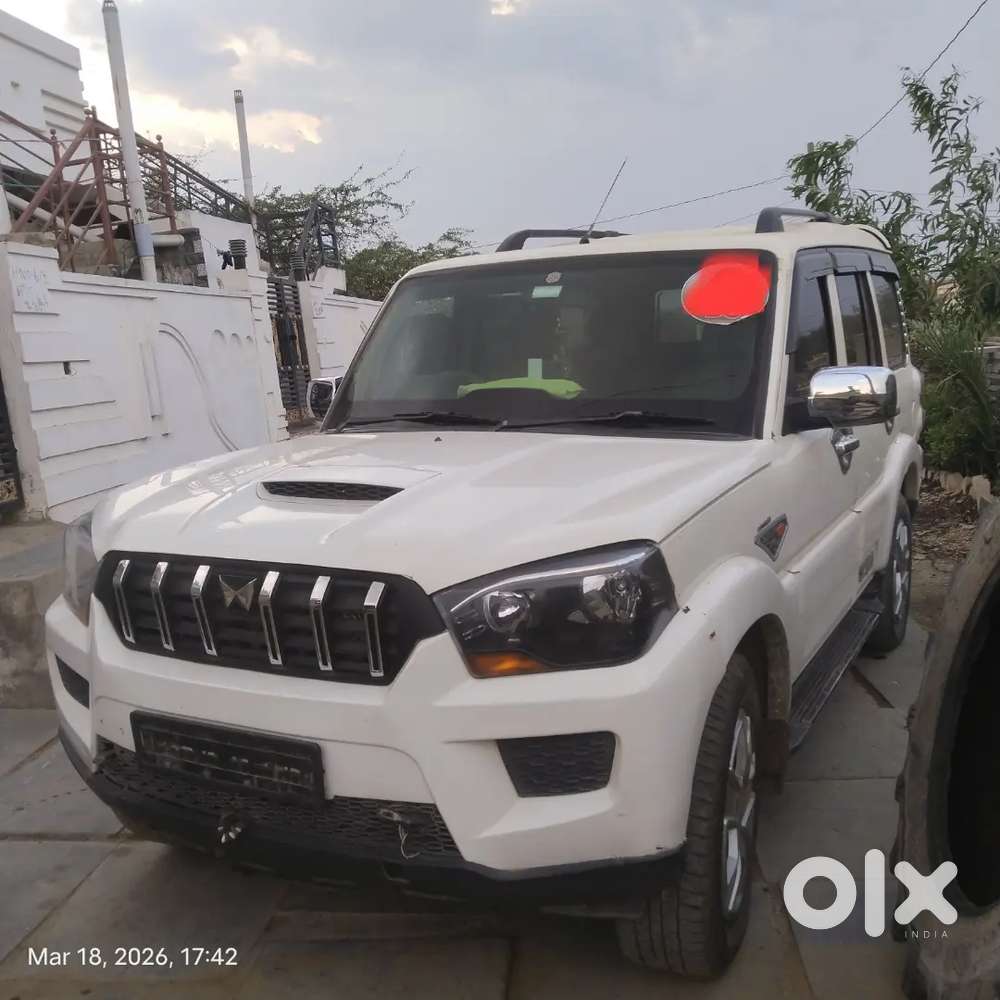 Mahindra Scorpio 2015 Diesel 130000 Km Driven