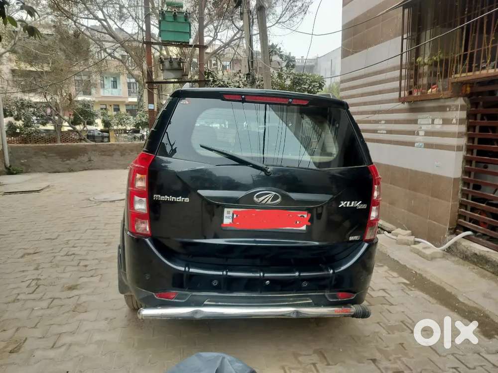 Mahindra Xuv500 2017 Diesel 73841 Km Driven