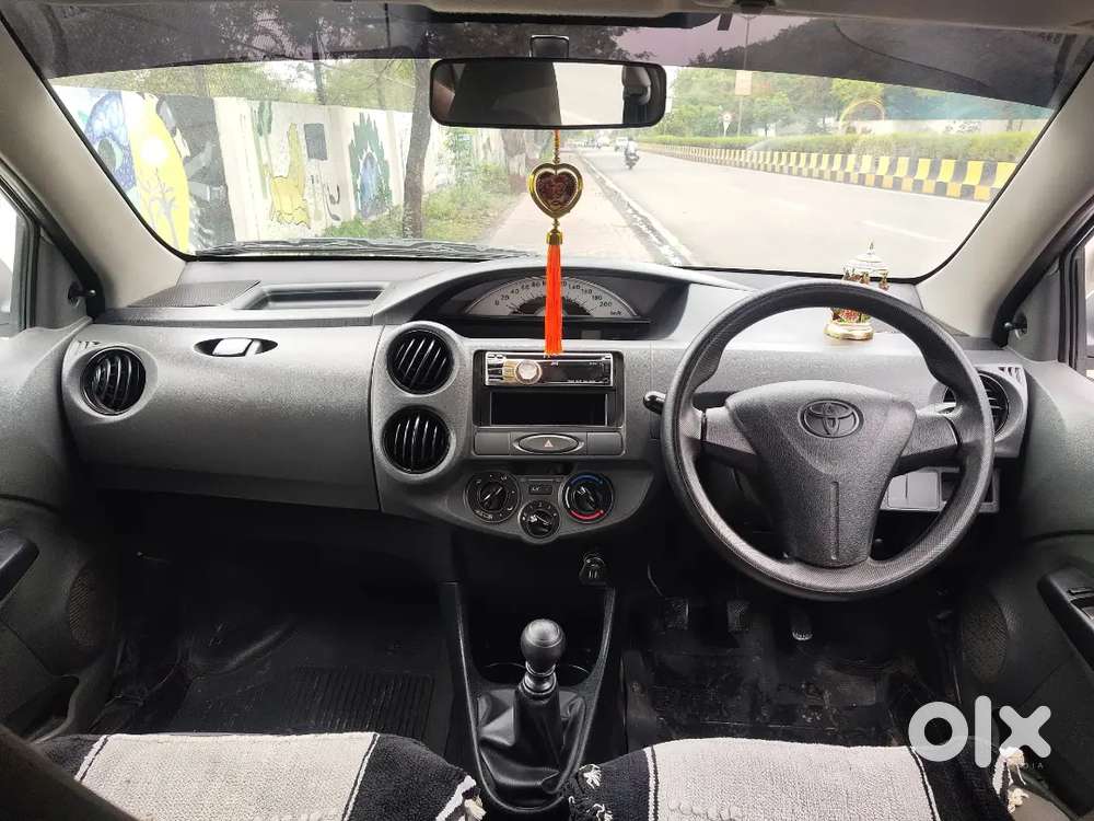 Toyota Etios Liva 2013