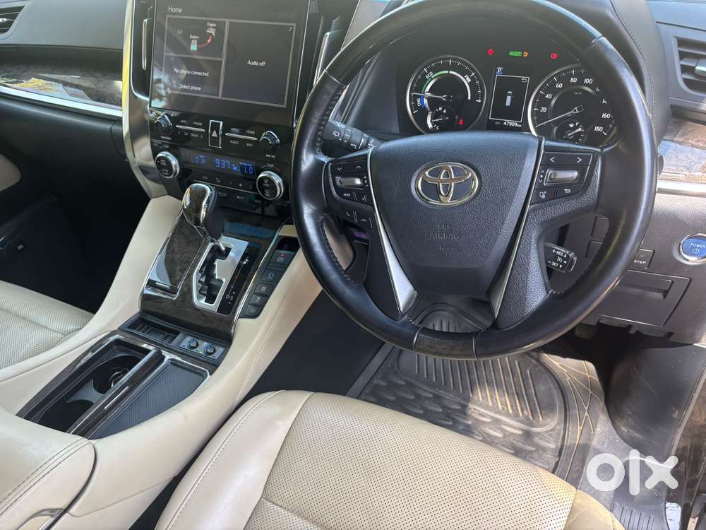 Toyota Vellfire Vip – Executive Lounge, 2022, Cng & Hybrids
