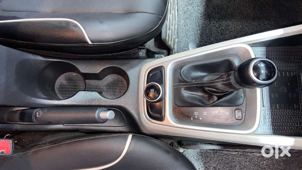 Hyundai Venue 1.0 Sx (o) Turbo Dct, 2022, Petrol