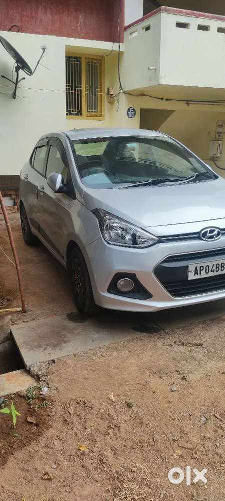 Hyundai Xcent 2015 Diesel Well Maintained