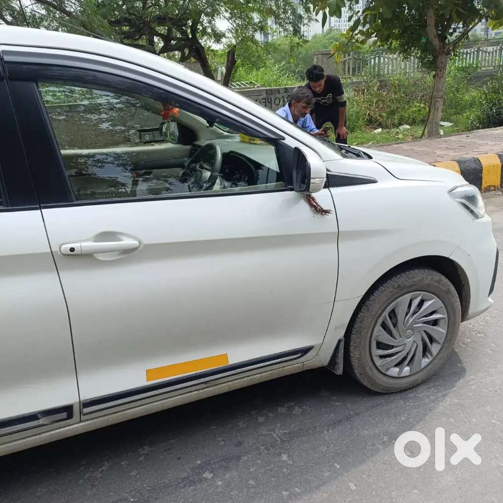 Maruti Suzuki Ertiga Vxi Cng 2025