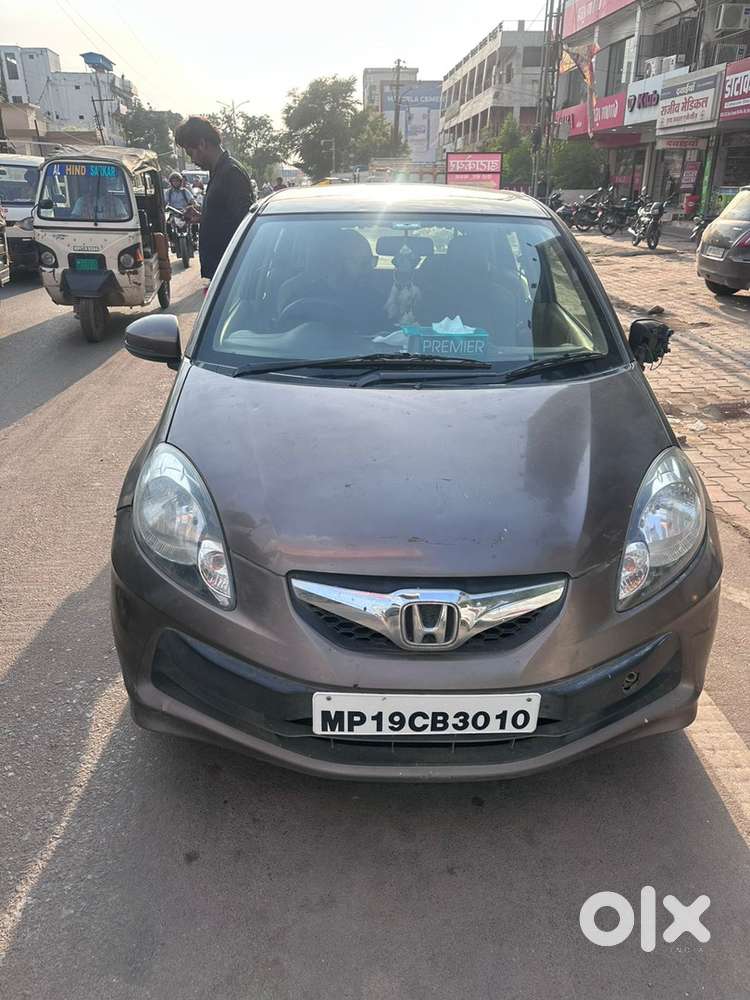 Honda Brio 2016 Petrol Well Maintained