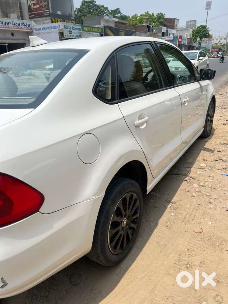 Skoda Rapid 2015 Diesel Automatic Elegance Plus
