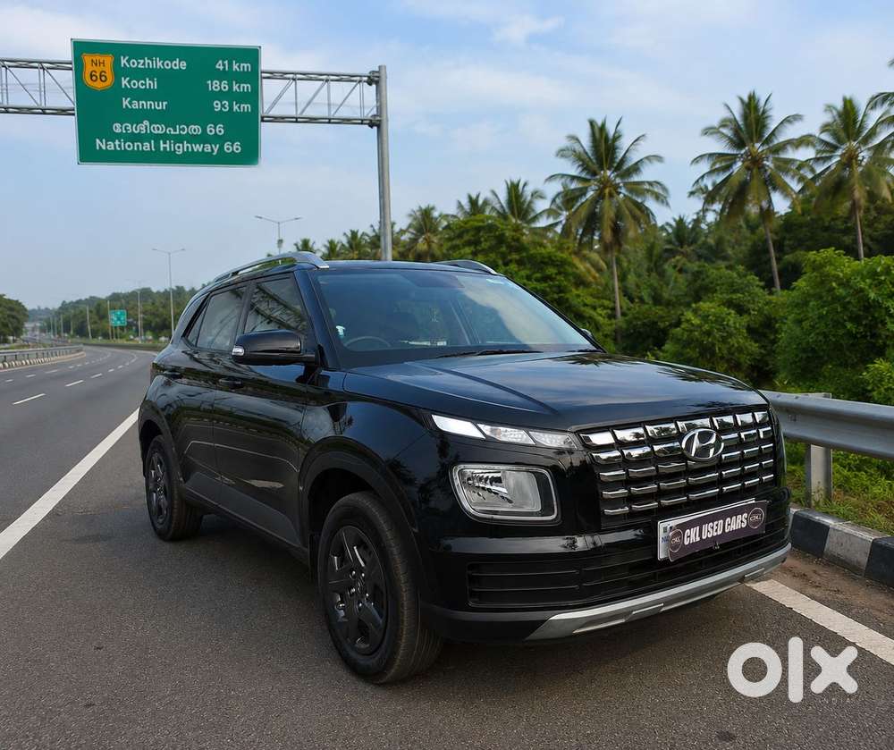 Hyundai Venue 1.0 S (o) Turbo Dct, 2024, Diesel