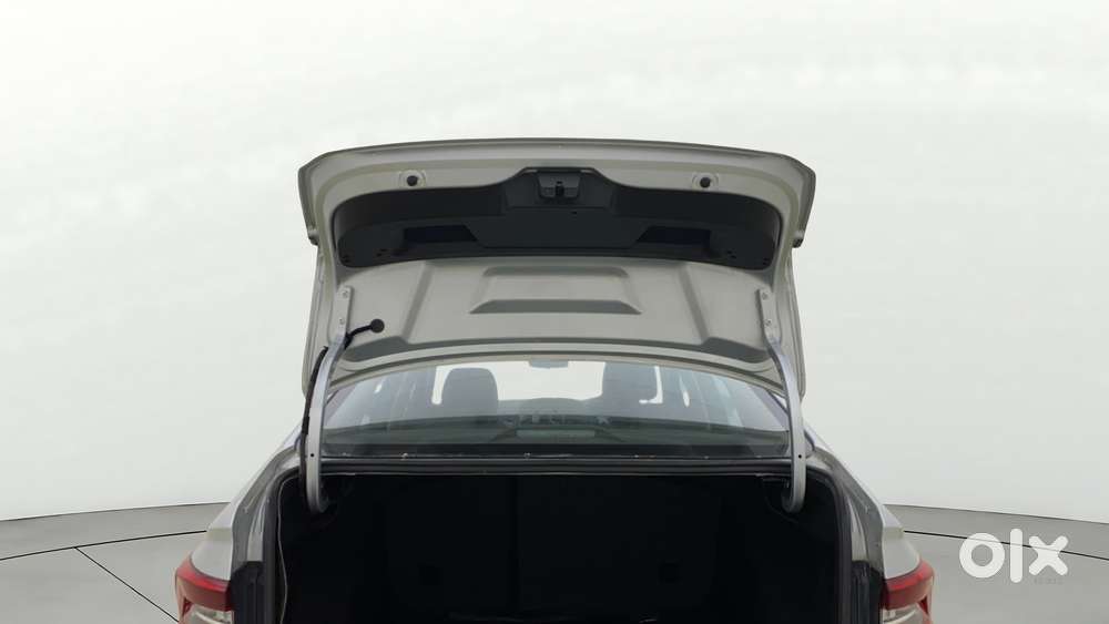 Skoda Slavia 1.0 Ambition Tsi At, 2023, Petrol