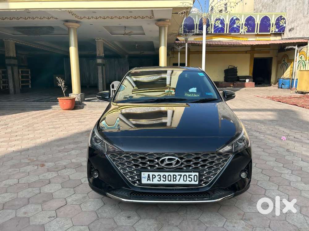 Hyundai Verna 1.5 Sx Petrol Mt, 2022, Petrol