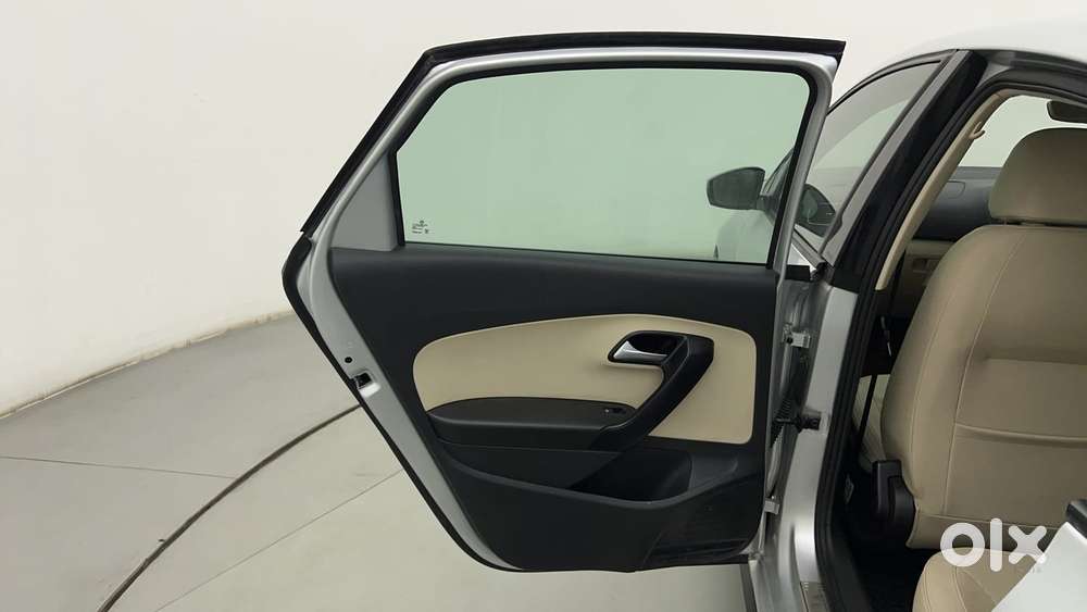 Volkswagen Vento 1.6 Highline, 2022, Petrol