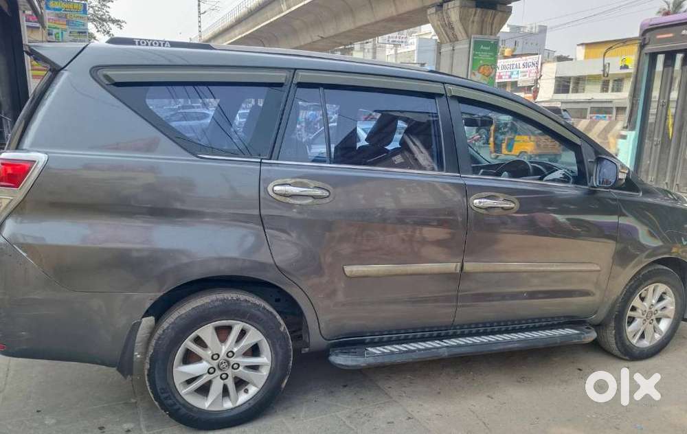 Toyota Innova Crysta 2.4 V 8 Str, 2017, Diesel