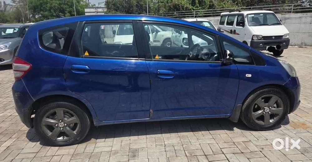 Honda Jazz 2009 Petrol 75000 Km Driven