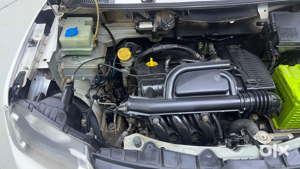 Renault Kwid 2019-ongoing 1.0 Rxt Amt (o), 2017, Petrol