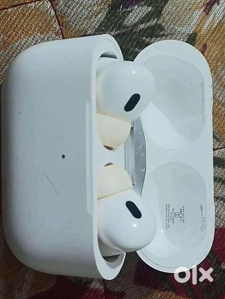 Airpods pro 3 (buyers will never regret buying it)