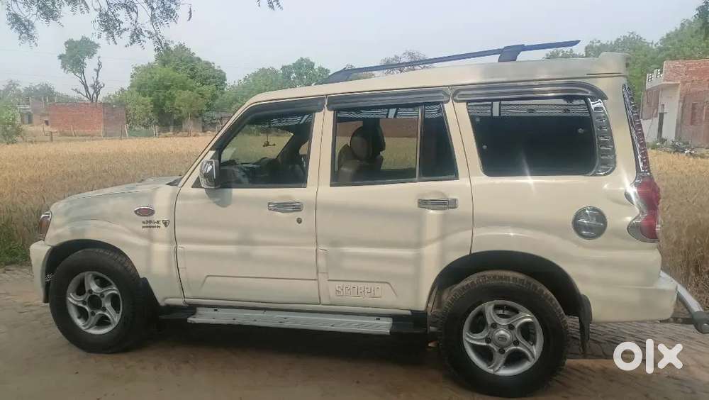 Mahindra Scorpio Vlx 2010