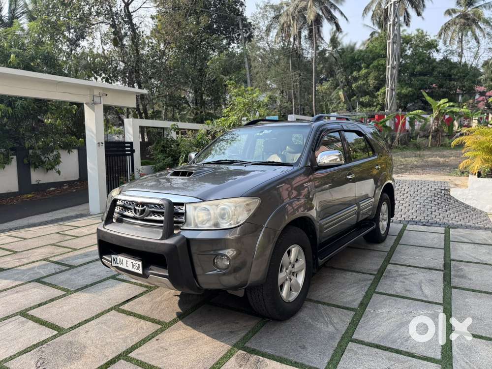 Toyota Fortuner, 2010, Diesel