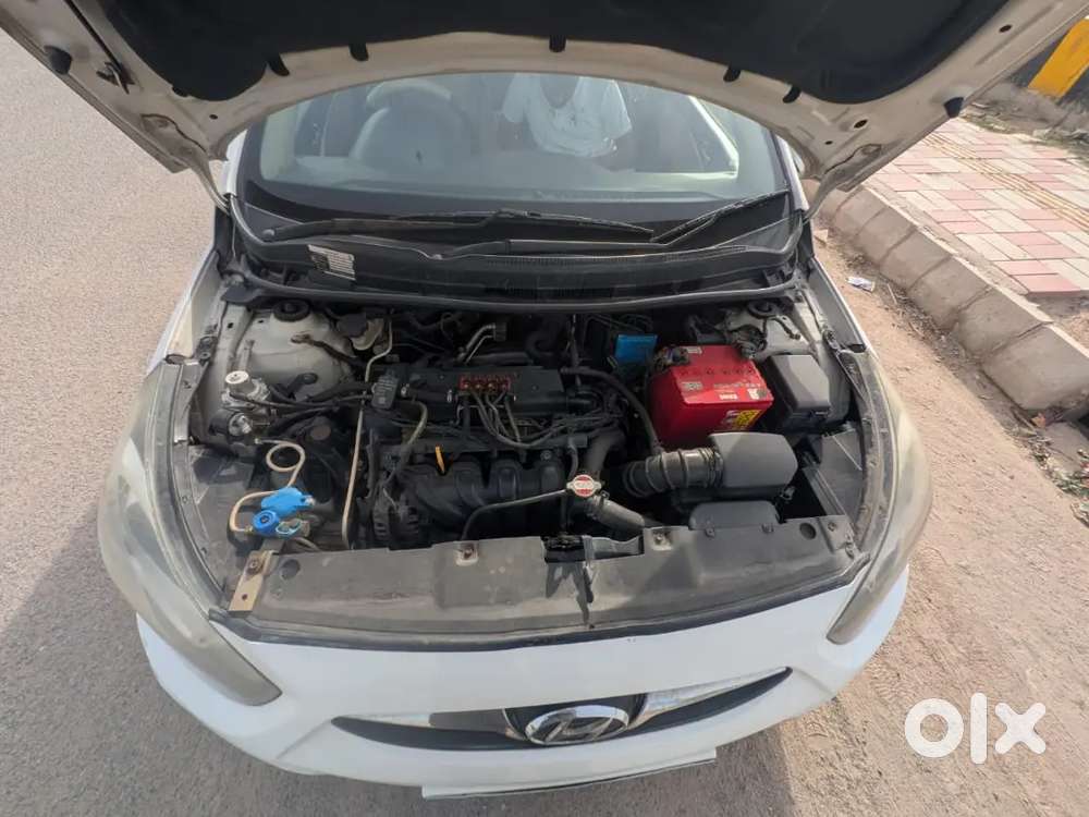 Hyundai Verna 2013 Petrol 74449 Km Driven Cng On Paper