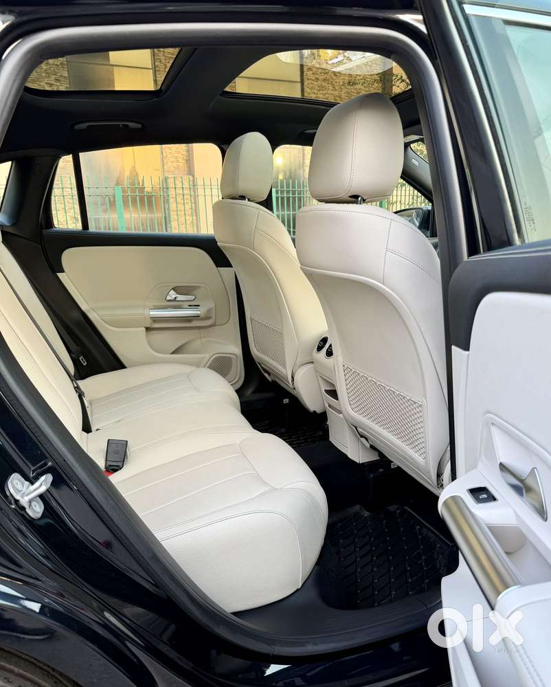Mercedes-benz Gla 200, 2024, Petrol