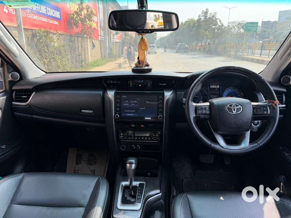 Toyota Fortuner [2021-ongoing] 2.8 2wd Diesel At, 2022, Diesel