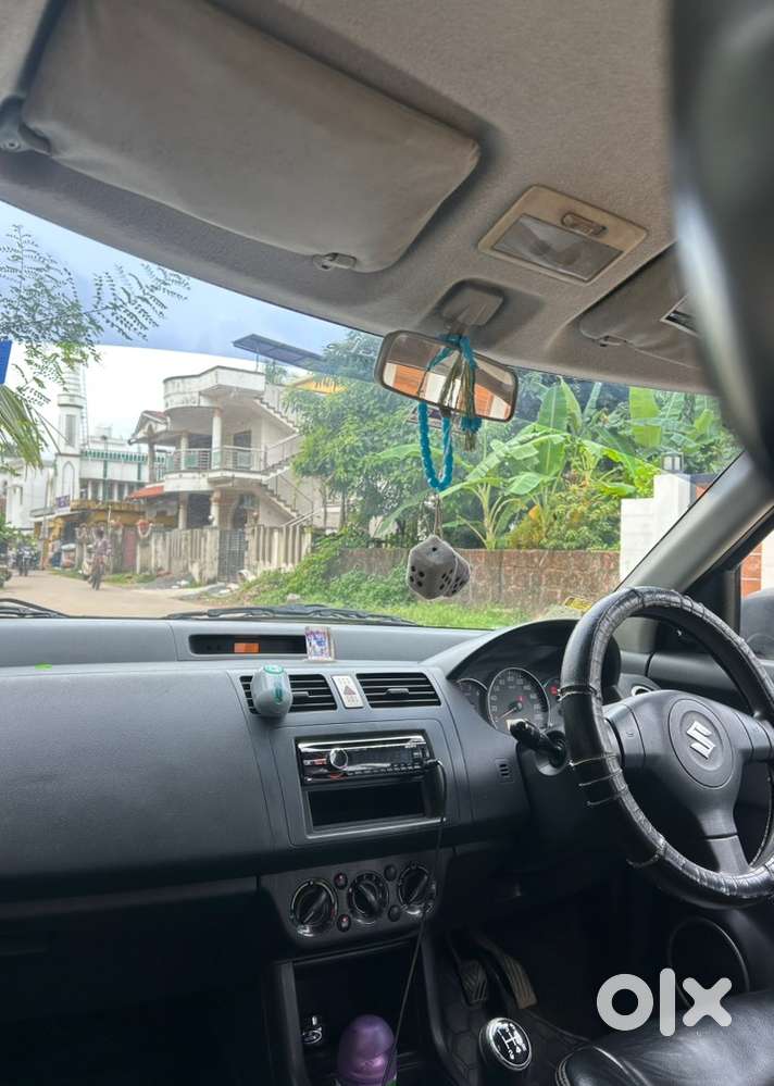 Maruti Suzuki Swift 2010 Year