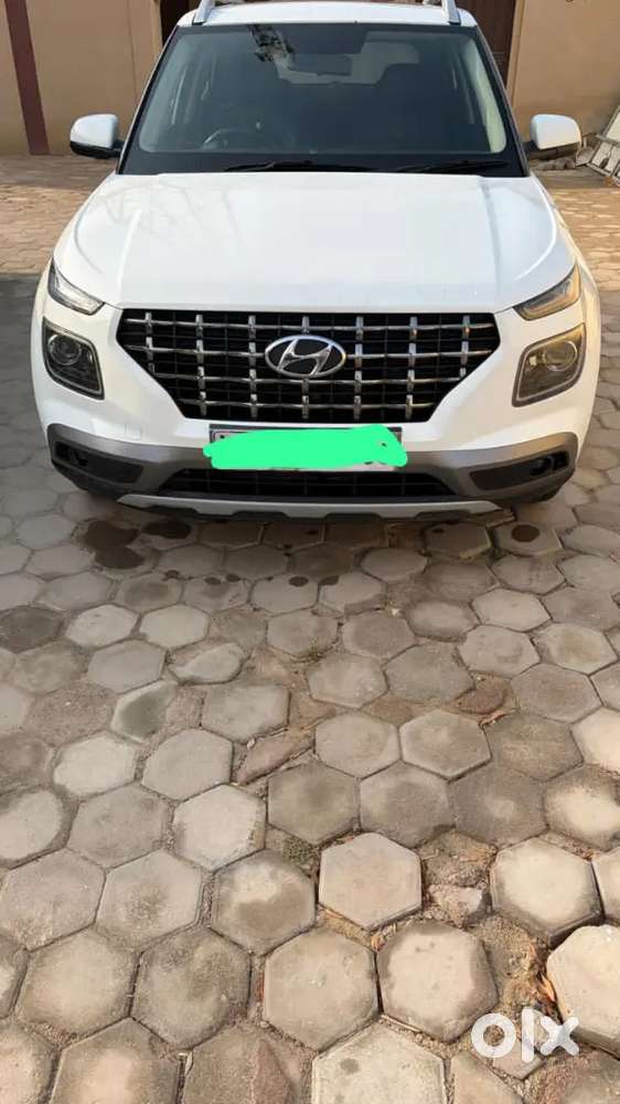 Hyundai New Venue 2020 Diesel 80000 Km Driven