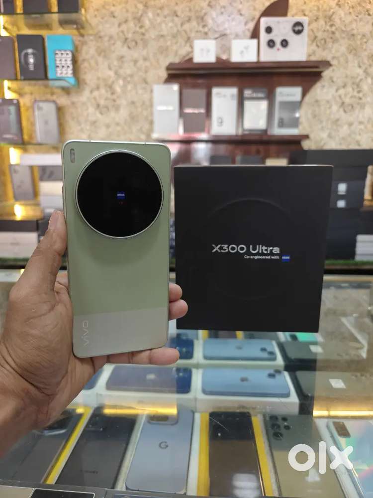 Vivo X300 ultra 16/512gb Indian unit brand new 10 month warranty