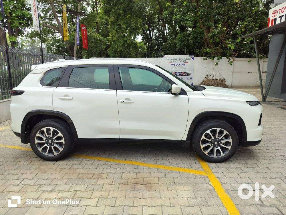 Maruti Suzuki Grand Vitara 1.5 Alpha Plus Intelligent Hybrid Ecvt, 2..