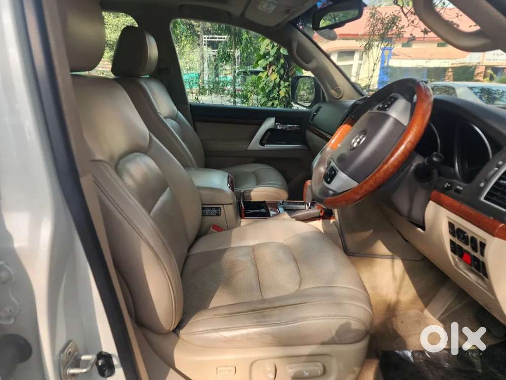 Toyota Land Cruiser [ ] 4.5 Vx Lc 200, 2015, Diesel