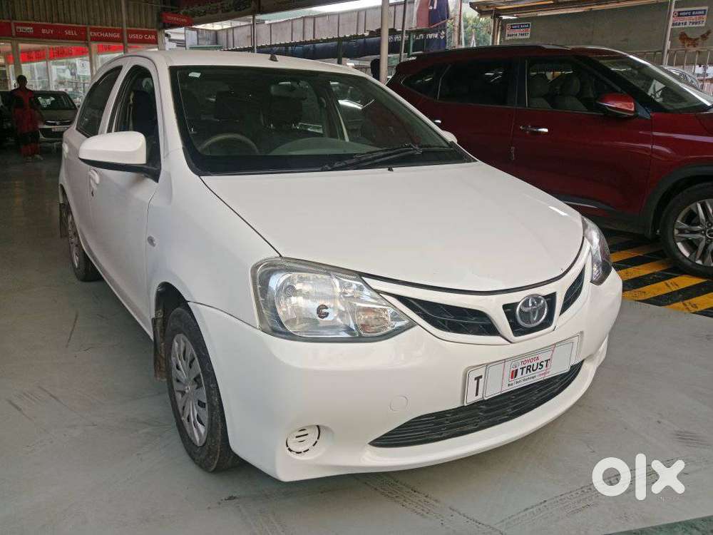 Toyota Etios Liva, 2015, Petrol