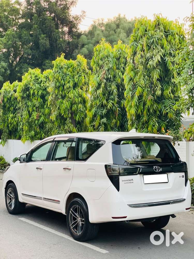 Toyota Innova Crysta [2020-ongoing] 2.4 Gx At 7 Str, 2020, Diesel